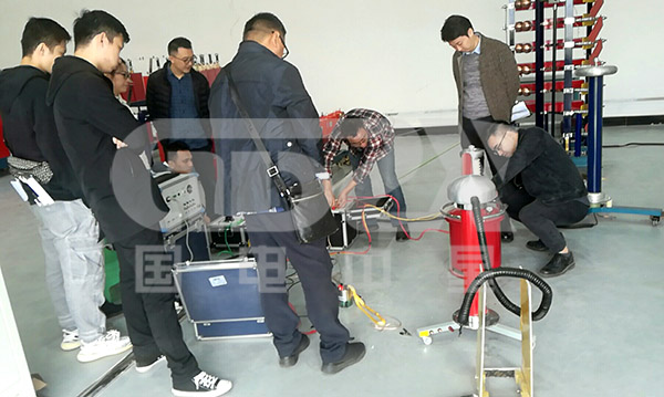 沖擊電流和沖擊電壓發生器實操試驗